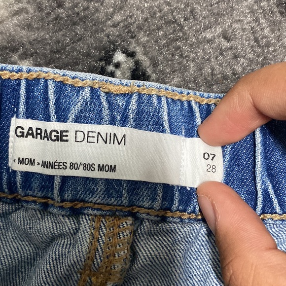 garage mom jean shorts - Picture 3 of 3